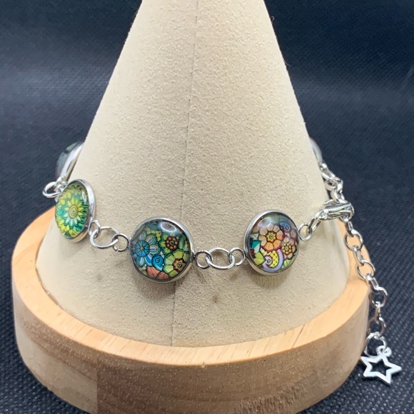 Infinite Spiral Design Jewelry - SOLD ELSEWHERE‼️ Floral-Themed Bracelet in Spring Colors with Dangly Star Chain